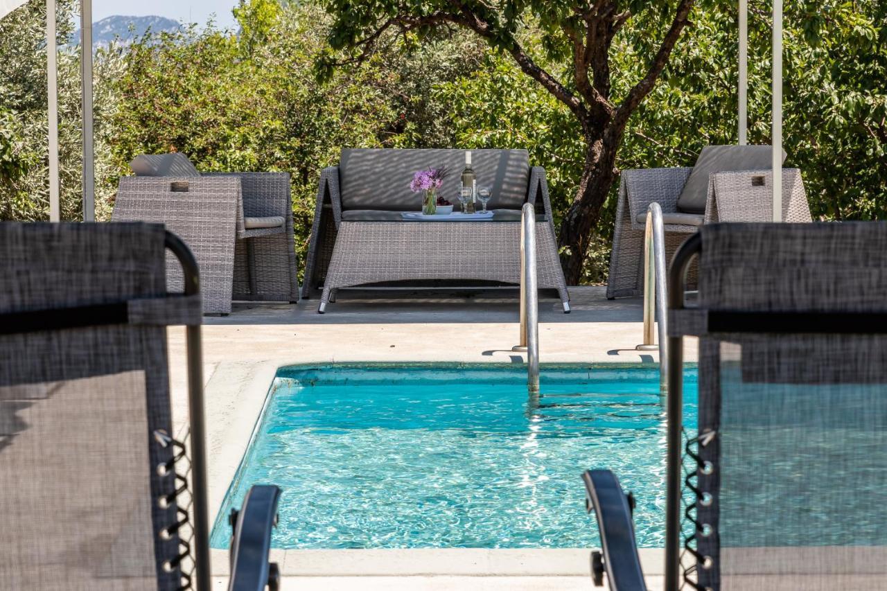 Vainas Belvedere Villa Skopelos Town Exterior foto